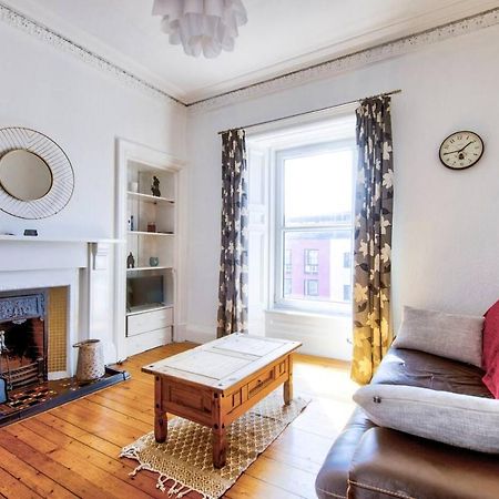 Entire Period Flat By City Centre Edinburgh Bagian luar foto