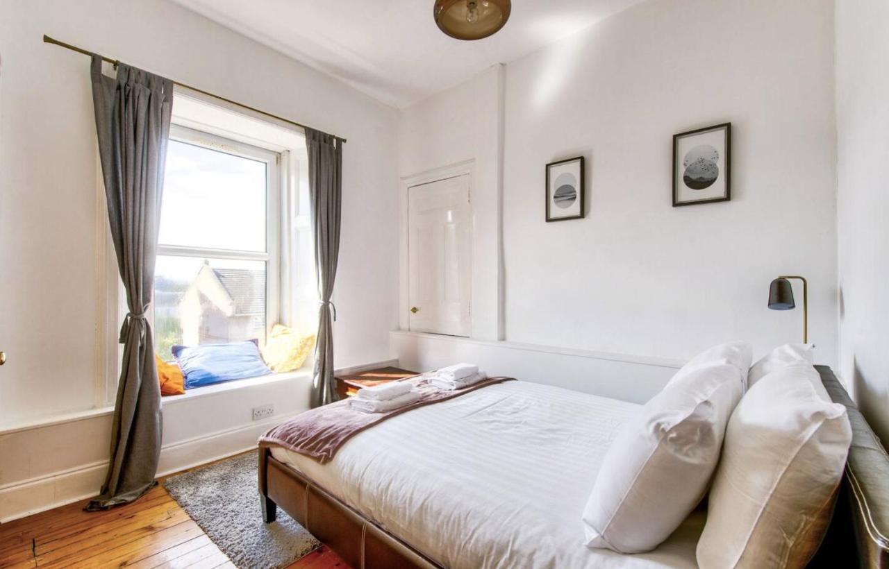 Entire Period Flat By City Centre Edinburgh Bagian luar foto